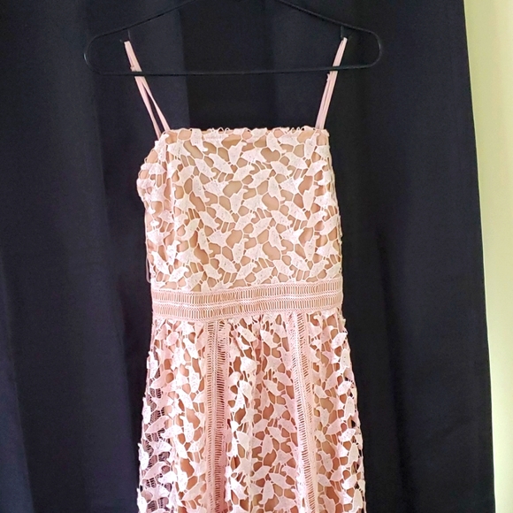 Nude dress - Picture 1 of 3